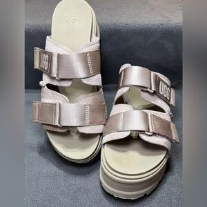 UGG Women's Sandals in Light Gray